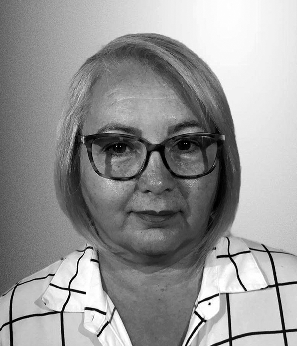 Fotografia da Diretora de operações da GRYPEN, Lucia Bastos Photo